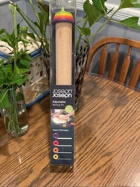 NWT Joseph Joseph rolling pin
